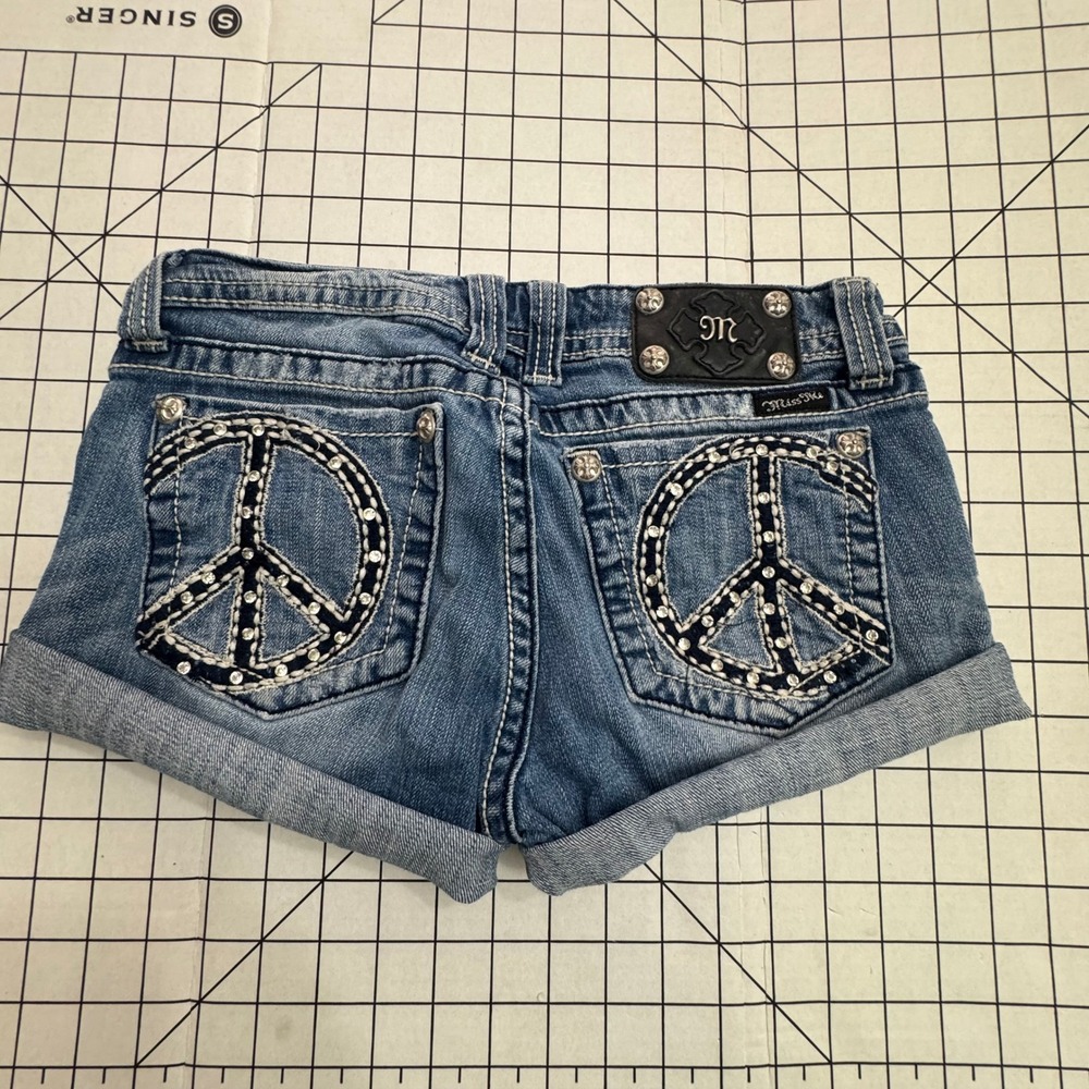 Miss Me Peace Sign Rhinestone Denim Shorts Blue Distressed JP5091BM Size 28